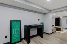 Sleeps 24 Luxury Sauna Hot tub Zen Room Game Room