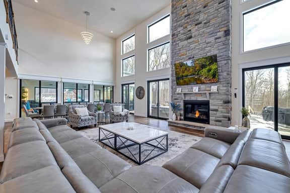 Indoor Pool/Arcade/Theater/HotTub/Pickleball/Trail - Holiday Home