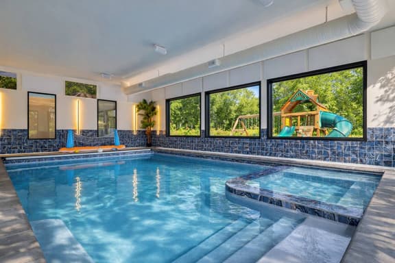 Indoor Pool/Arcade/Theater/HotTub/Pickleball/Trail - Holiday Home